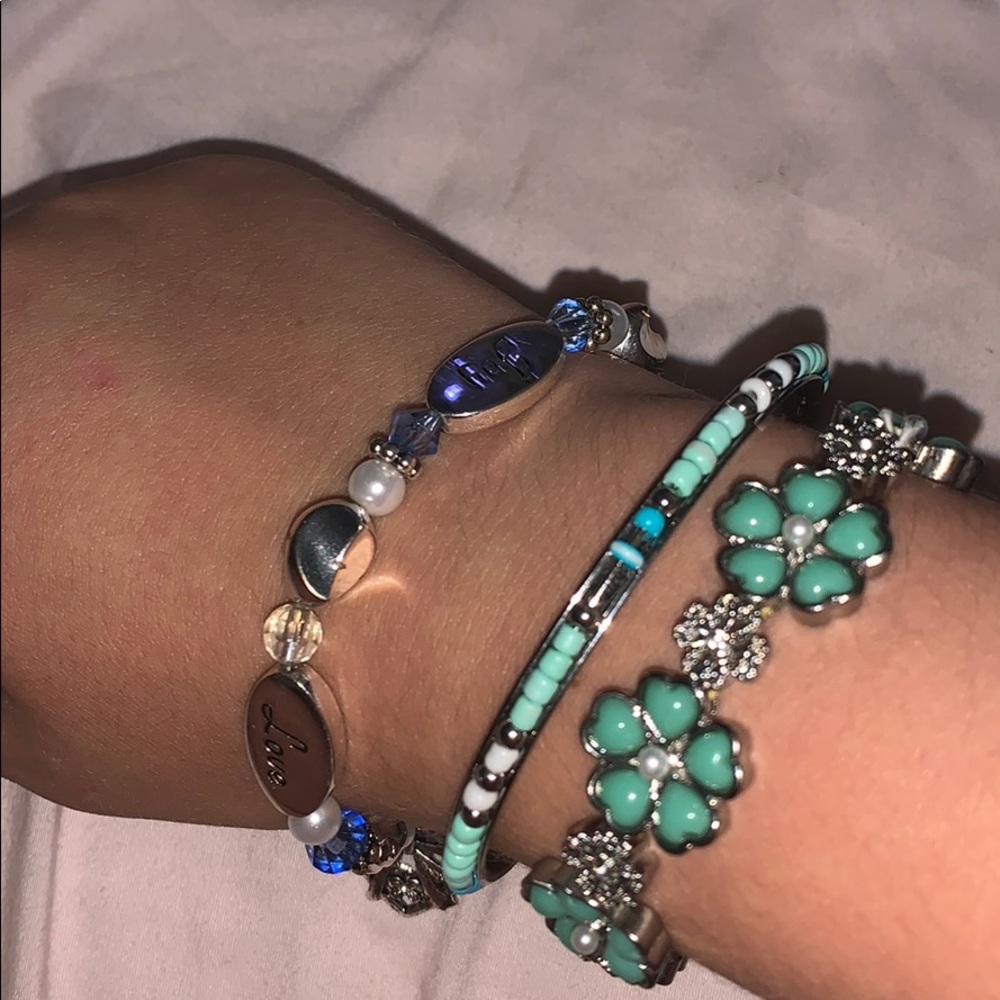 bracelets - Picture 3 of 3